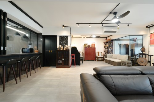 Industrial Living Room at Antique Hermitage