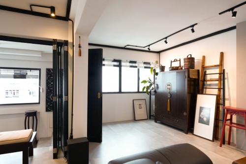 Industrial Living Room at Antique Hermitage