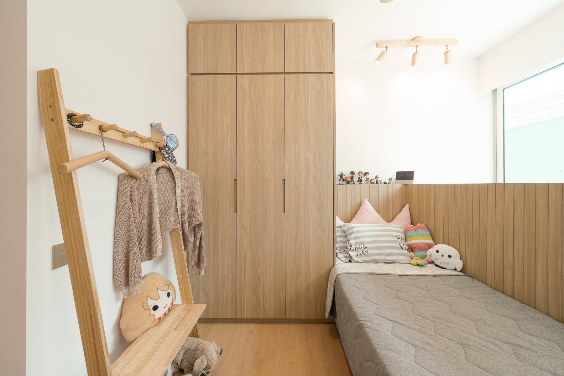 Scandinavian Bedroom with Vinyl Flooring and Wardrobe