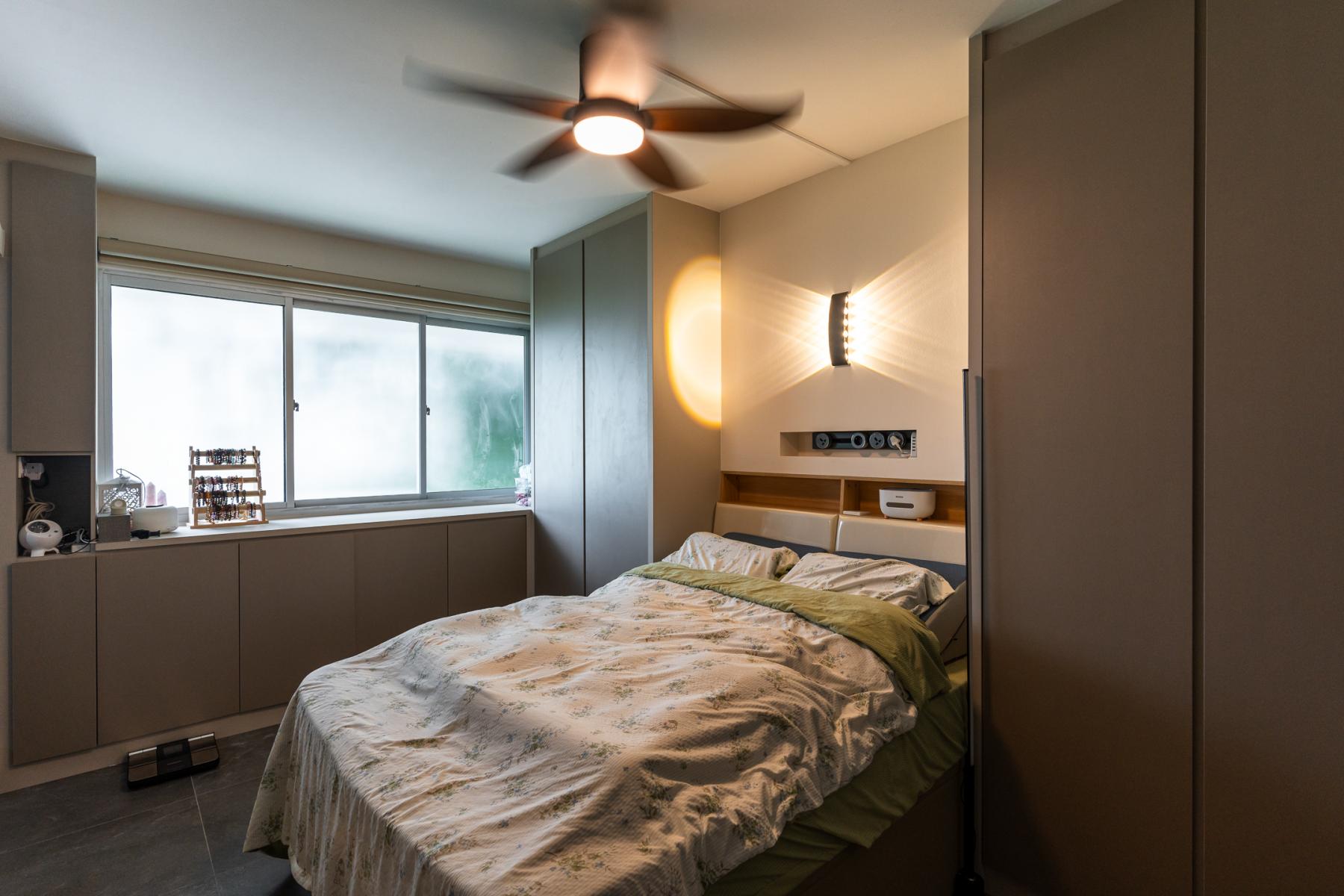 Scandinavian Bedroom with Day Bed and Flooring