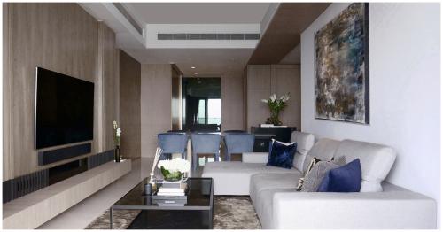 Modern Living Room at E home at duo residences