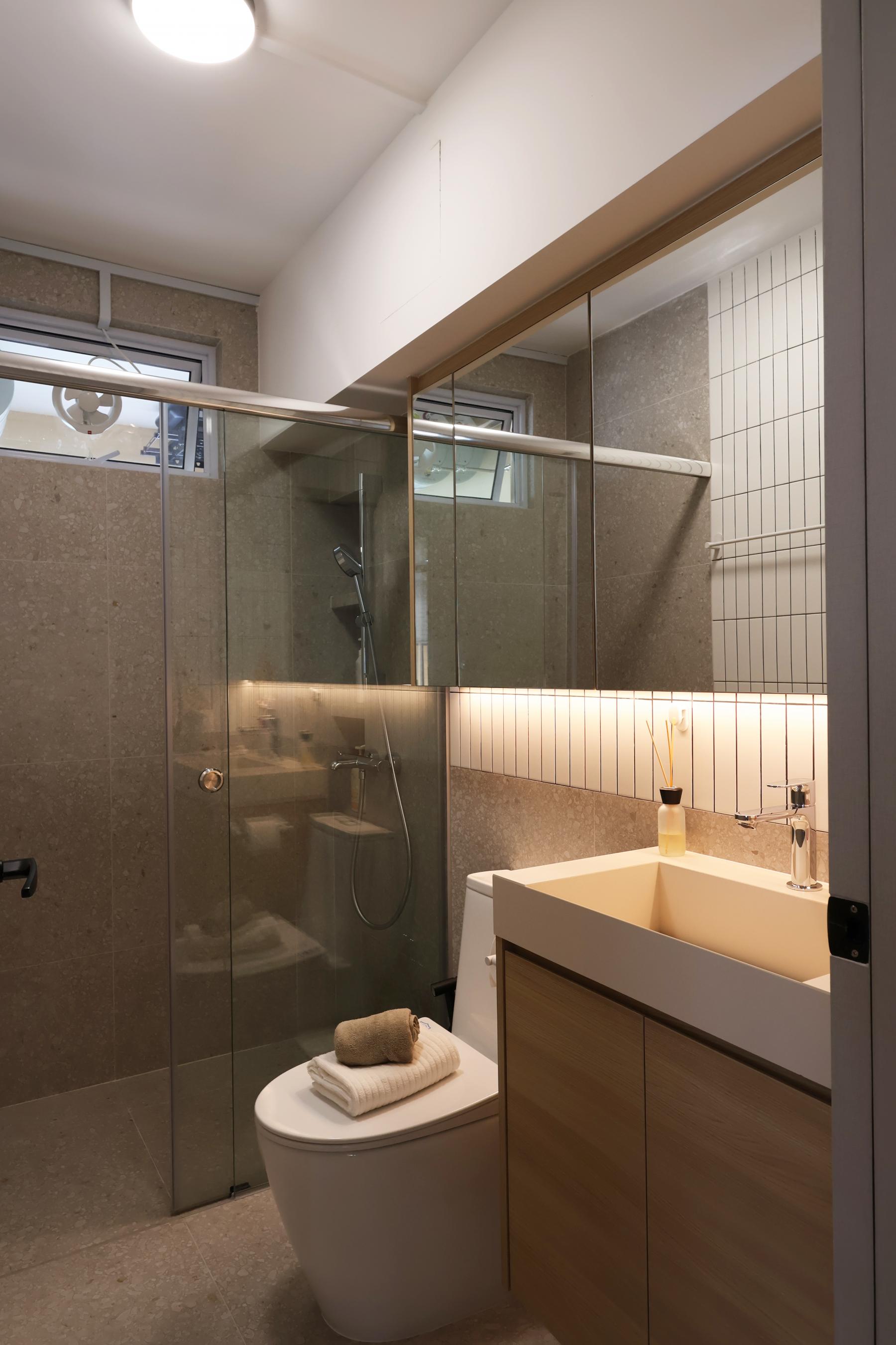 Contemporary Bathroom with Mirror and Shower Screen