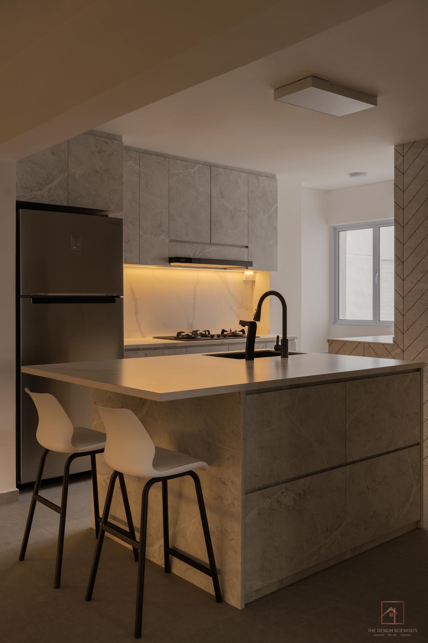 Contemporary Kitchen with Homogeneous Tiles and Kitchen Island