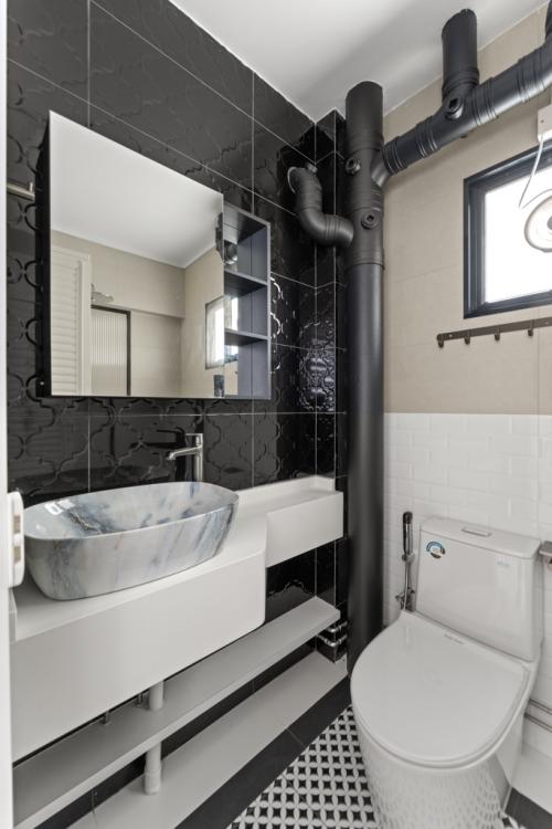 Minimalist Bathroom at Jalan Tenaga