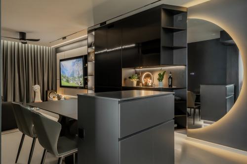 Contemporary Dining Room at 677C PUNGGOL DRIVE