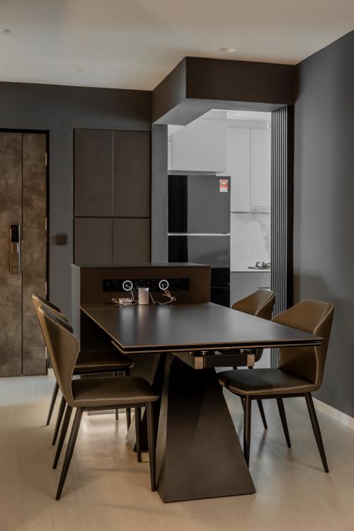 Contemporary Dining Room at 677C PUNGGOL DRIVE