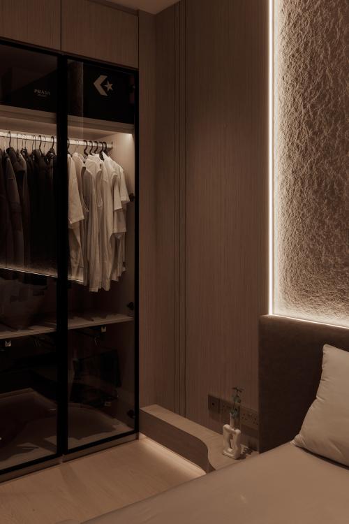 Modern Bedroom at East Meadows