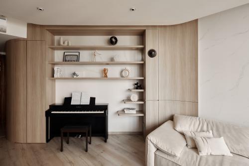 Modern Living Room at East Meadows