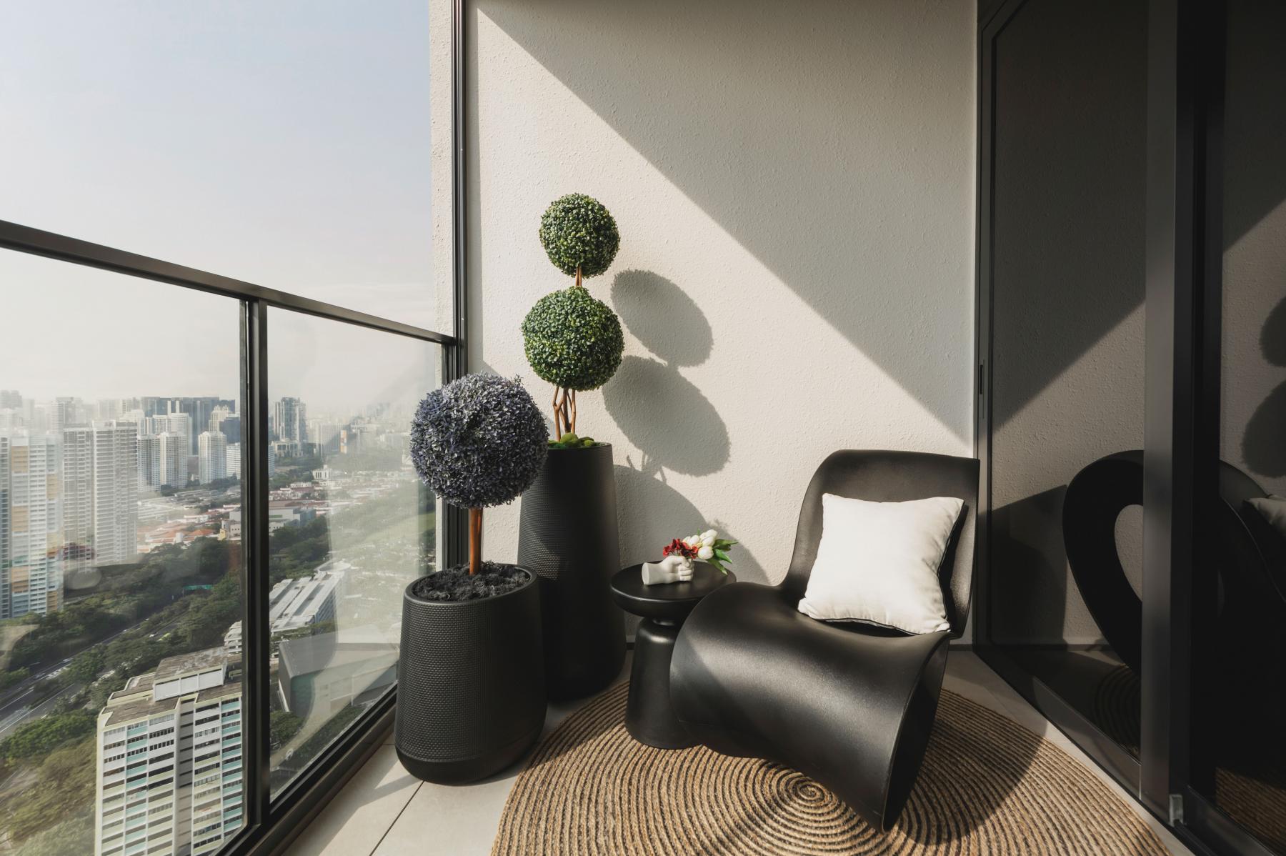 Modern Balcony with Carpet and Outdoor Chairs