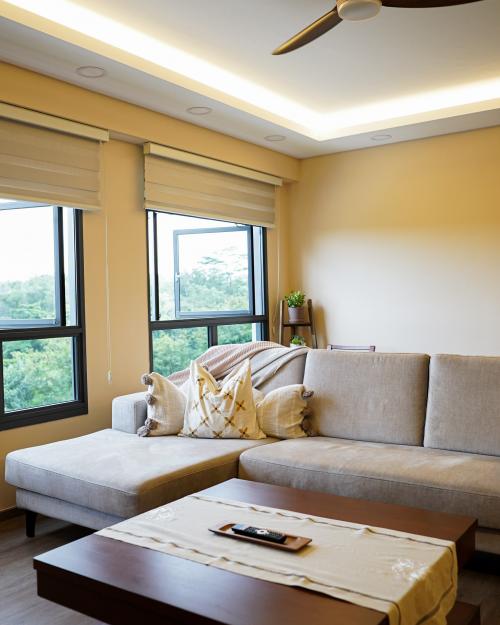 Minimalist Living Room at The Simple Minimalistic 5RM Resale Unit