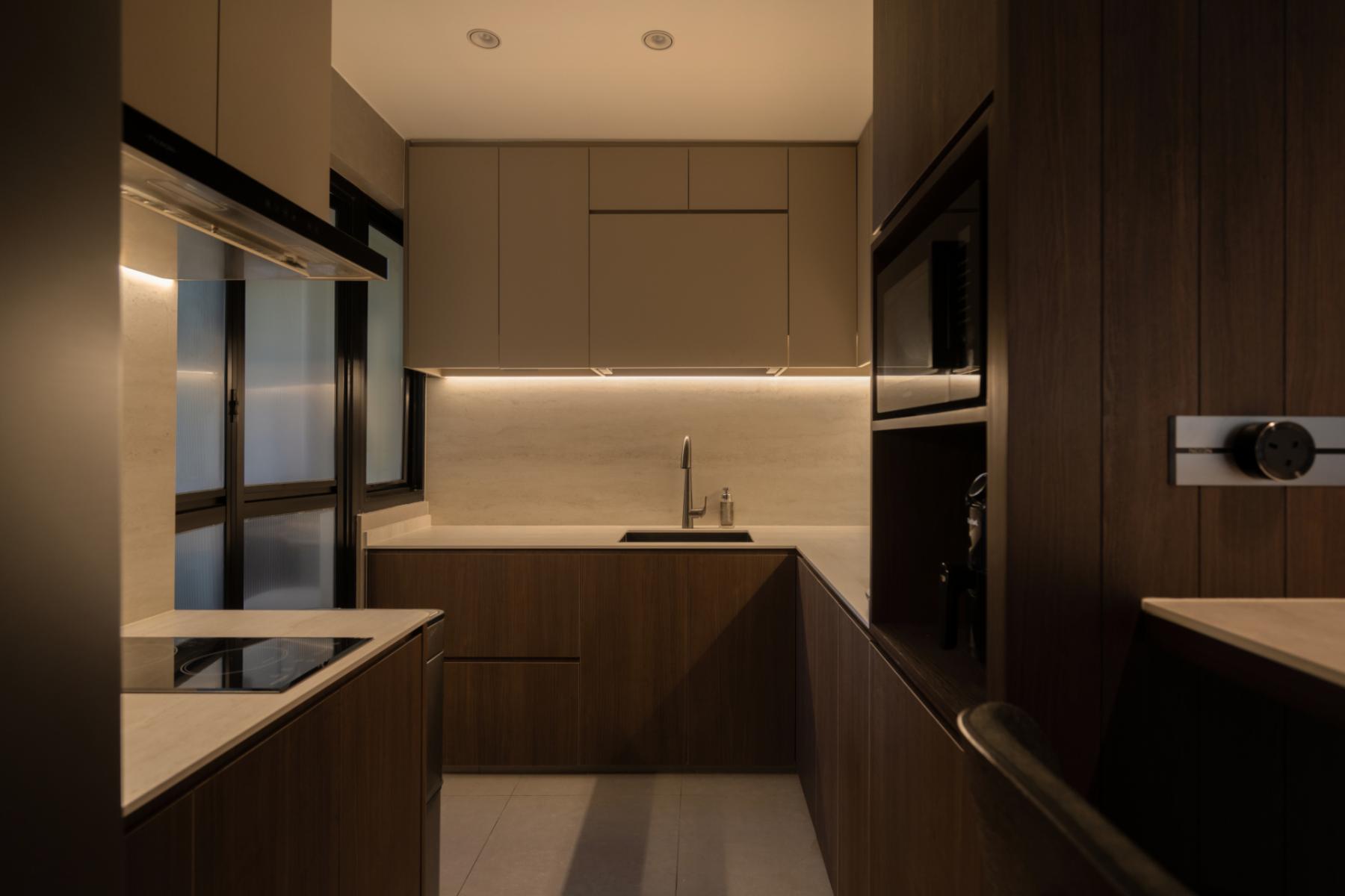 Contemporary Kitchen with Countertop and Cupboard