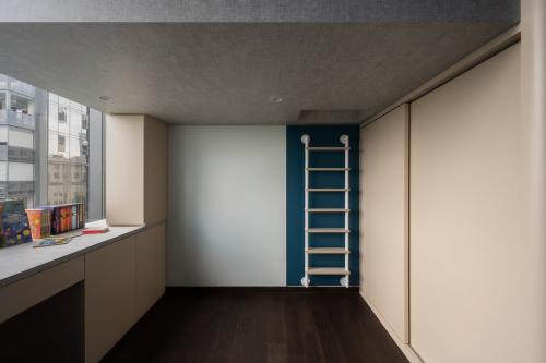 Contemporary Kids Room at parc clemantis