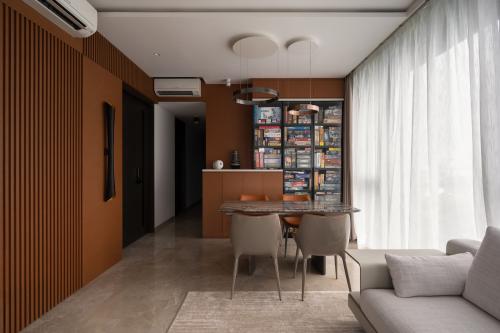 Contemporary Dining Room at parc clemantis
