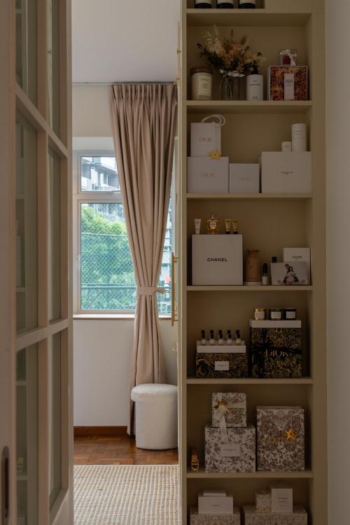 Contemporary Bedroom at 128 Hillview