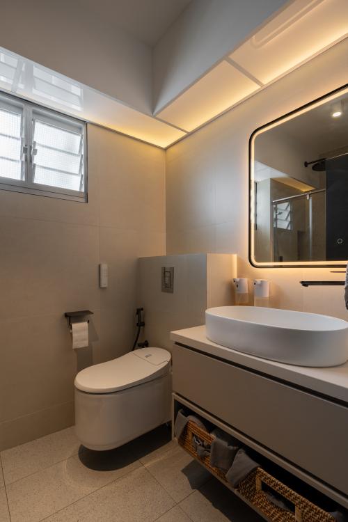 Modern Bathroom at City Vue
