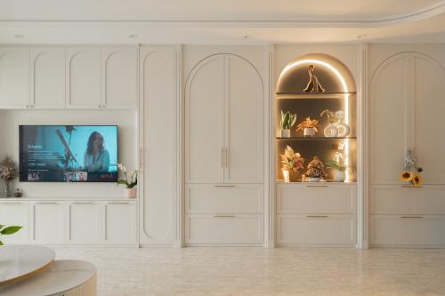 Modern Living Room at Pasir Ris Drive 1