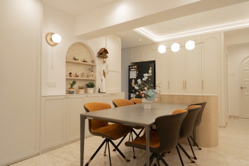 Modern Dining Room at Pasir Ris Drive 1