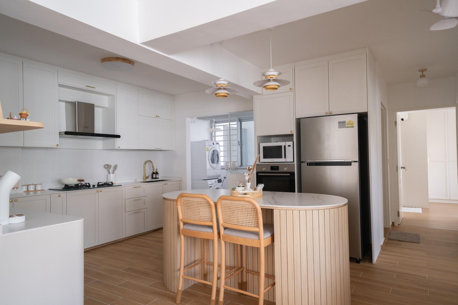 Contemporary Dining Room with Kitchen Island and Dining Table