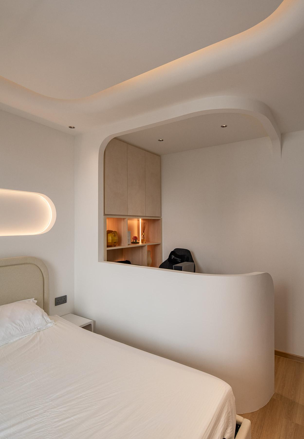 Contemporary Bedroom with Vinyl Flooring and Drop Ceiling