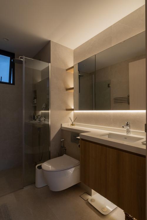 Minimalist Bathroom at The Amore