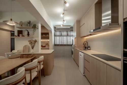 Modern Kitchen at Tampines HDB BTO
