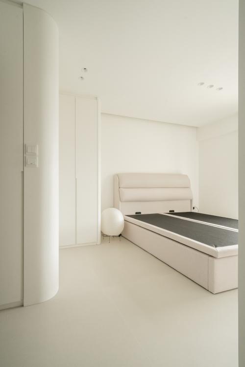 Minimalist Bedroom at Tampines Green Gem