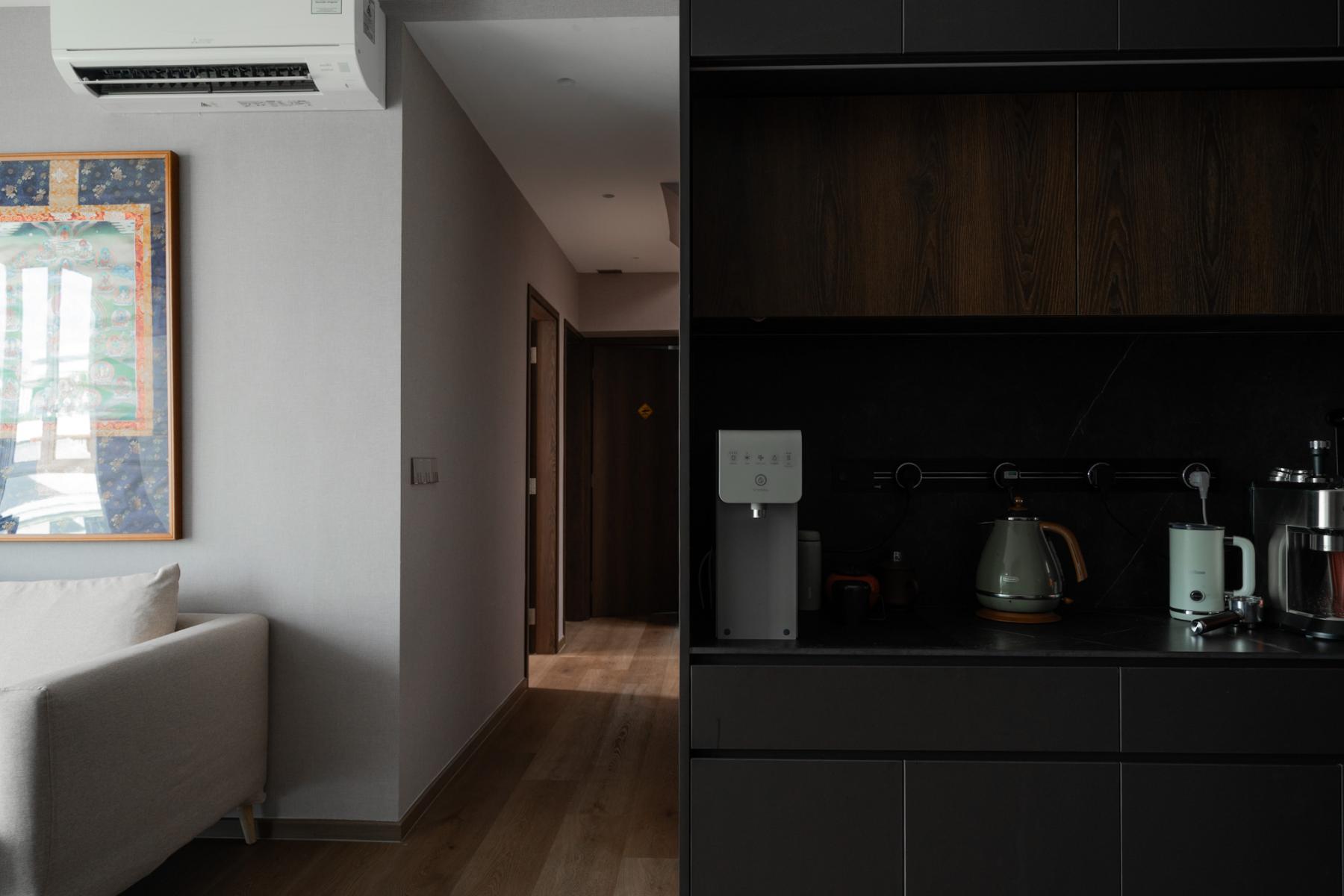 Modern Pantry with Kitchen Island and Tableware