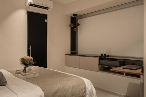 Modern Bedroom at The Infiniti