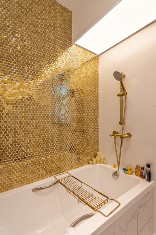 Modern Bathroom at Dakota Breeze