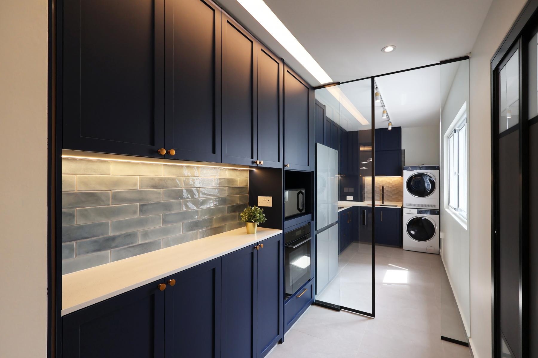 Contemporary Kitchen with Cupboard and Kitchen Tap