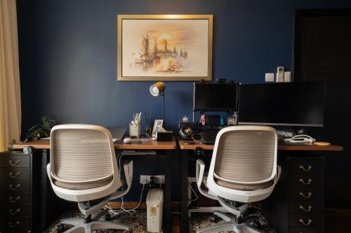Vintage Study at Taipan Regency