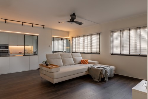 Modern Living Room at Pasir Ris Drive 4