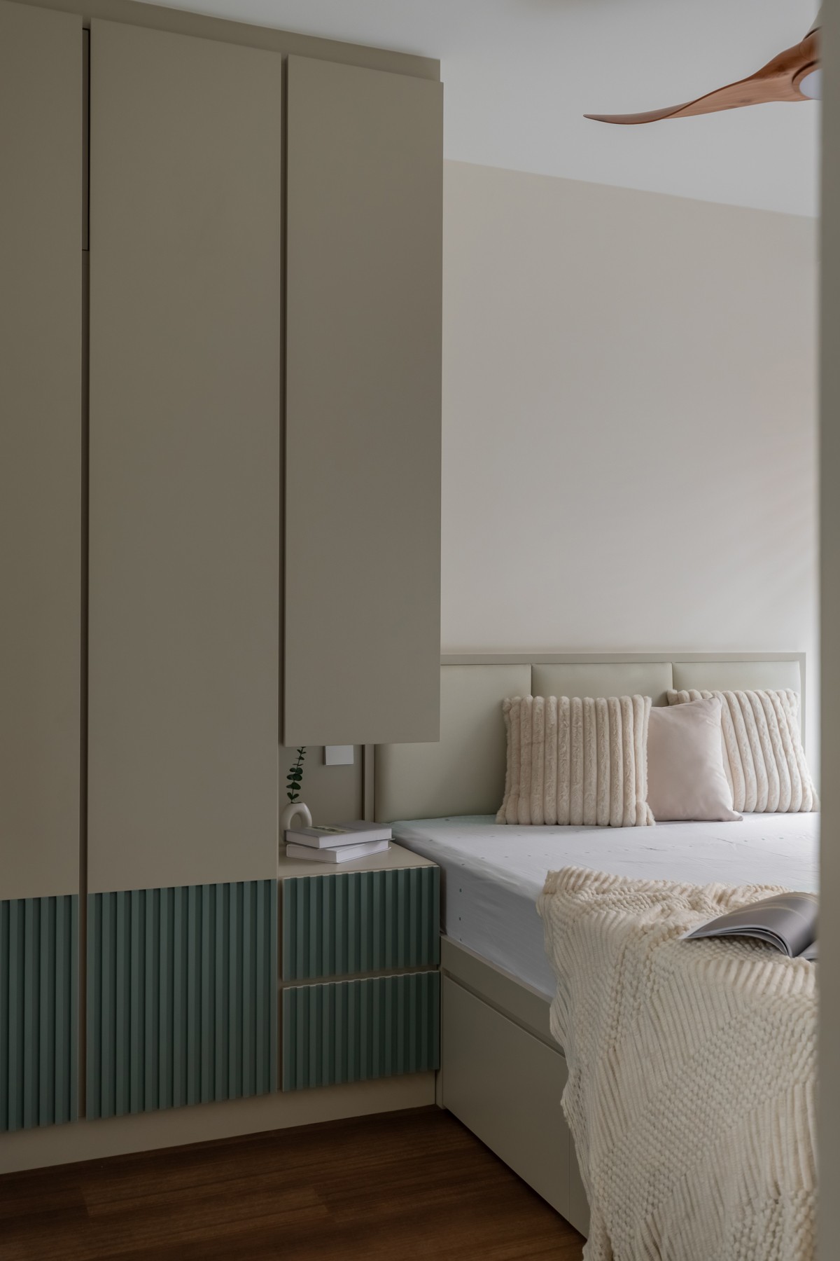 Contemporary Bedroom with Vinyl Flooring and Built-in Bed
