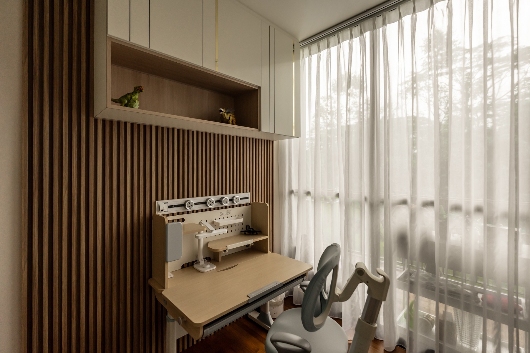 Contemporary Study with Bookshelf and Feature Wall