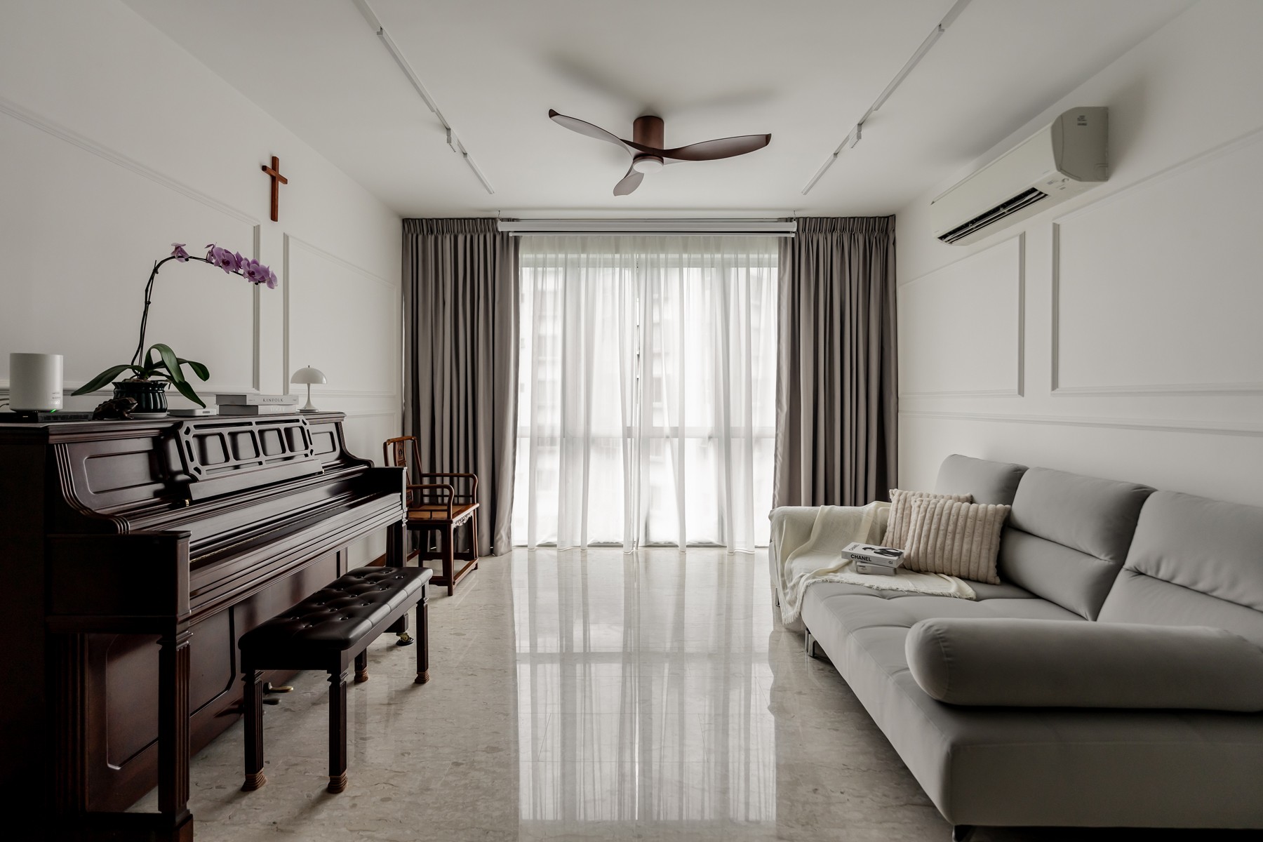 Modern Living Room with Feature Wall and Ceiling Fan