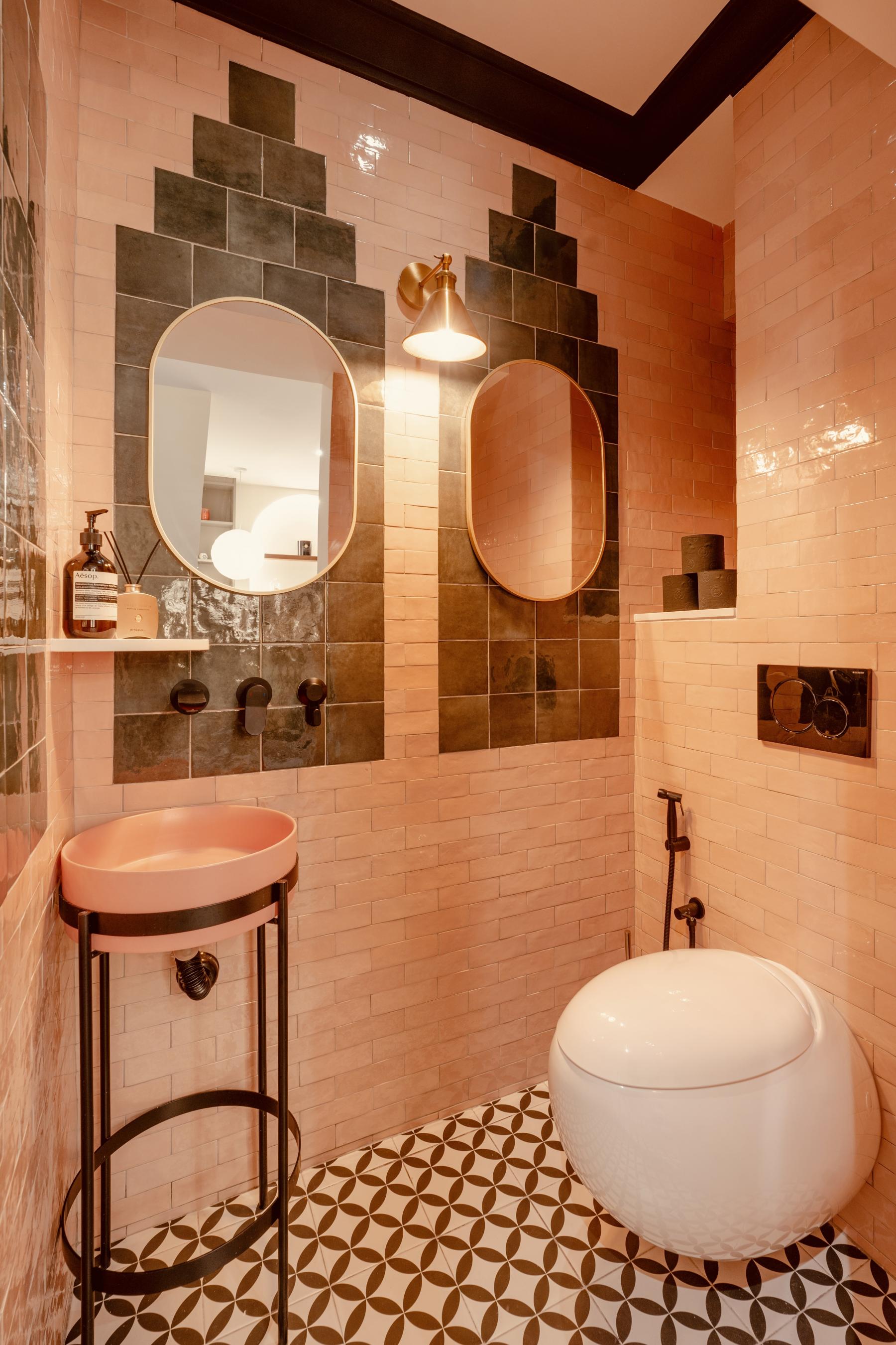 Vintage Bathroom with Mosaic and Wash Basins