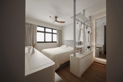 Modern Bedroom at Keat Hong Mirage