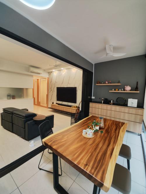 Contemporary Balcony at Woodleigh Residences