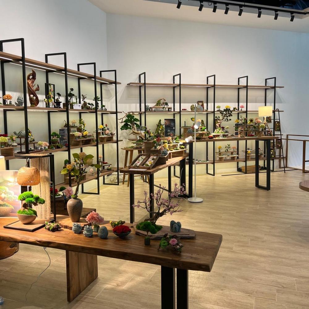 Plant Retail Shop @ JEM