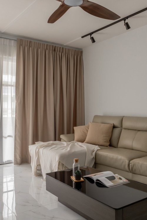 Modern Living Room at Yishun Street 21