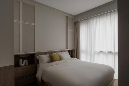 Modern Bedroom at RV Altitude