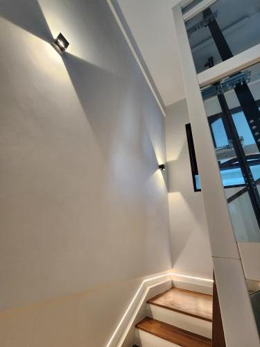 Modern Foyer at First Street
