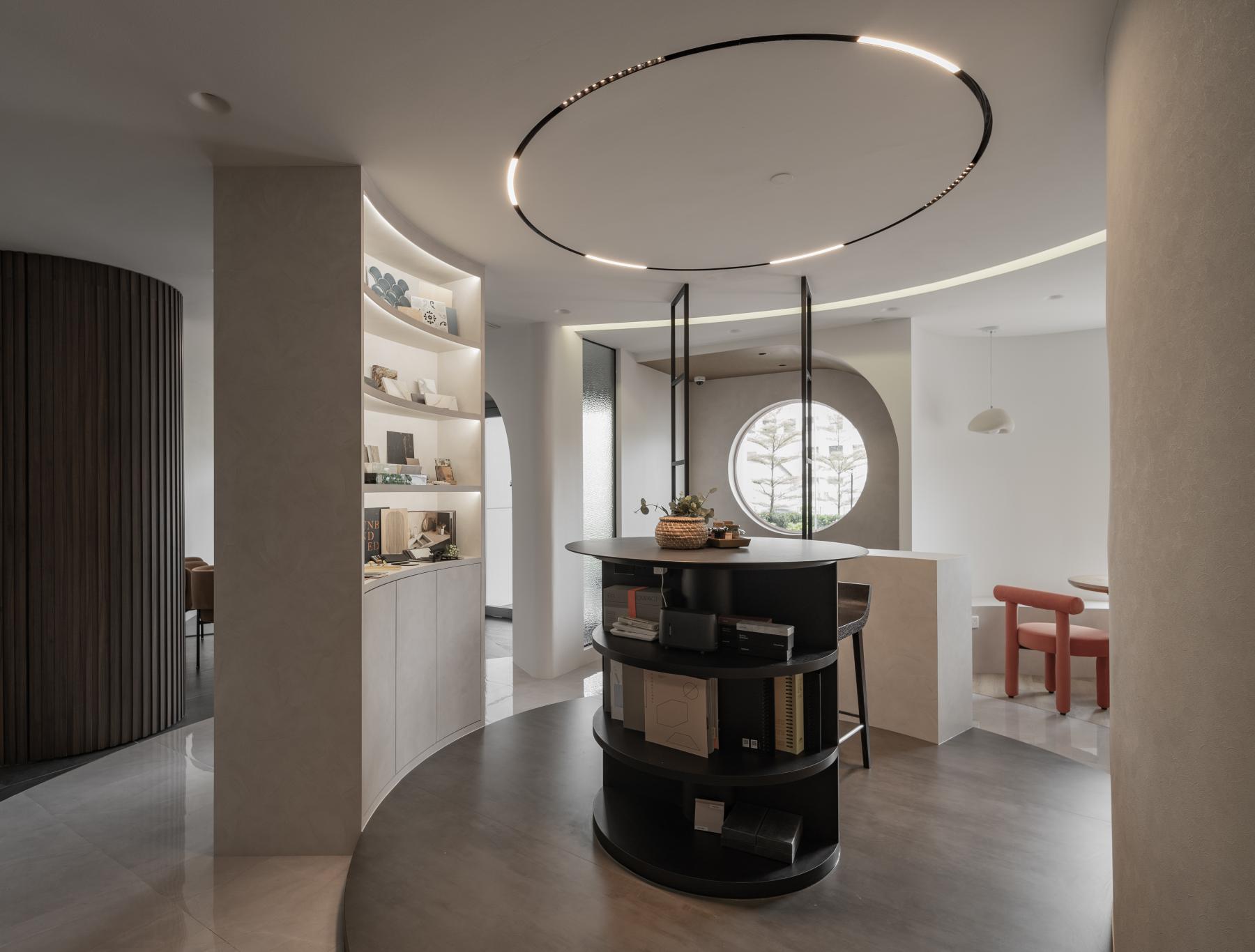 Modern Office with Bookshelf and Desk