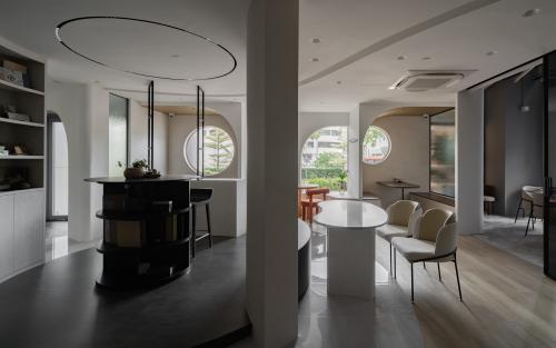 Modern Office at AZ Showroom