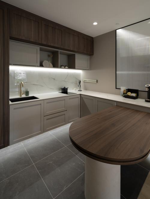 Modern Pantry at AZ Showroom