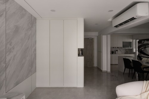 Minimalist Living Room at Edgedale Plains