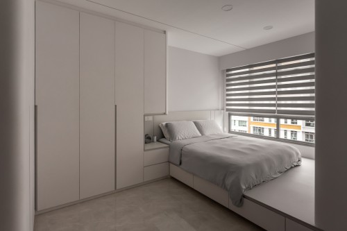 Minimalist Bedroom at Edgedale Plains