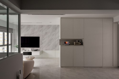 Minimalist Living Room at Edgedale Plains