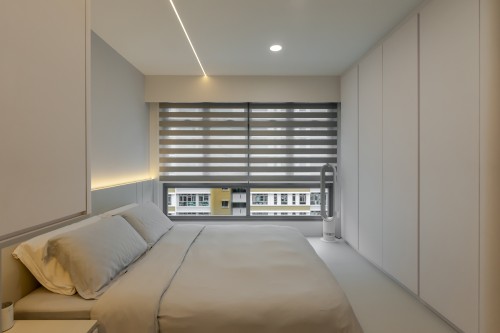 Minimalist Bedroom at Edgedale Plains