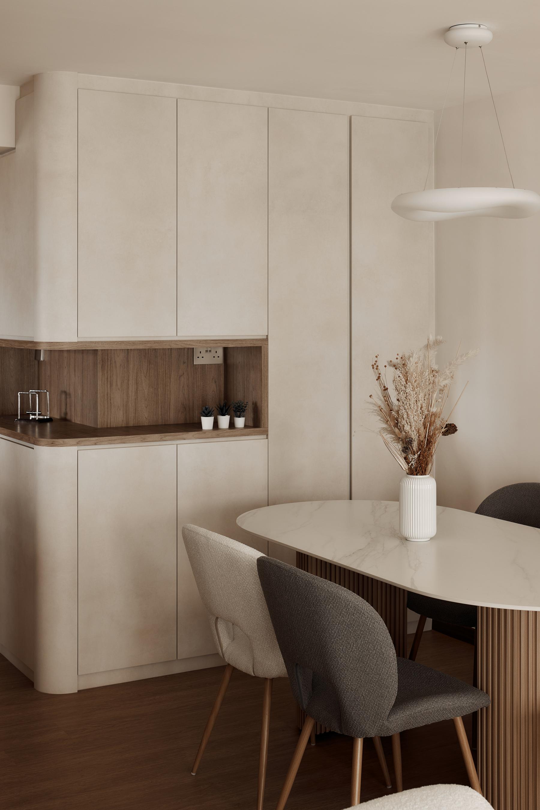 Scandinavian Dining Room with Dining Table and Dining Chairs